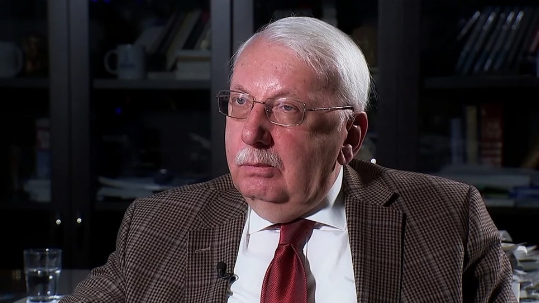 Виталий Третьяков.
