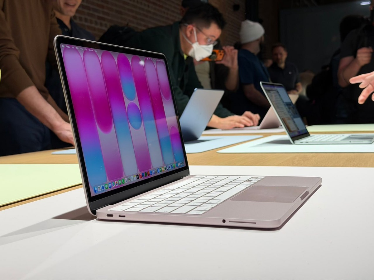 Источник: Apple