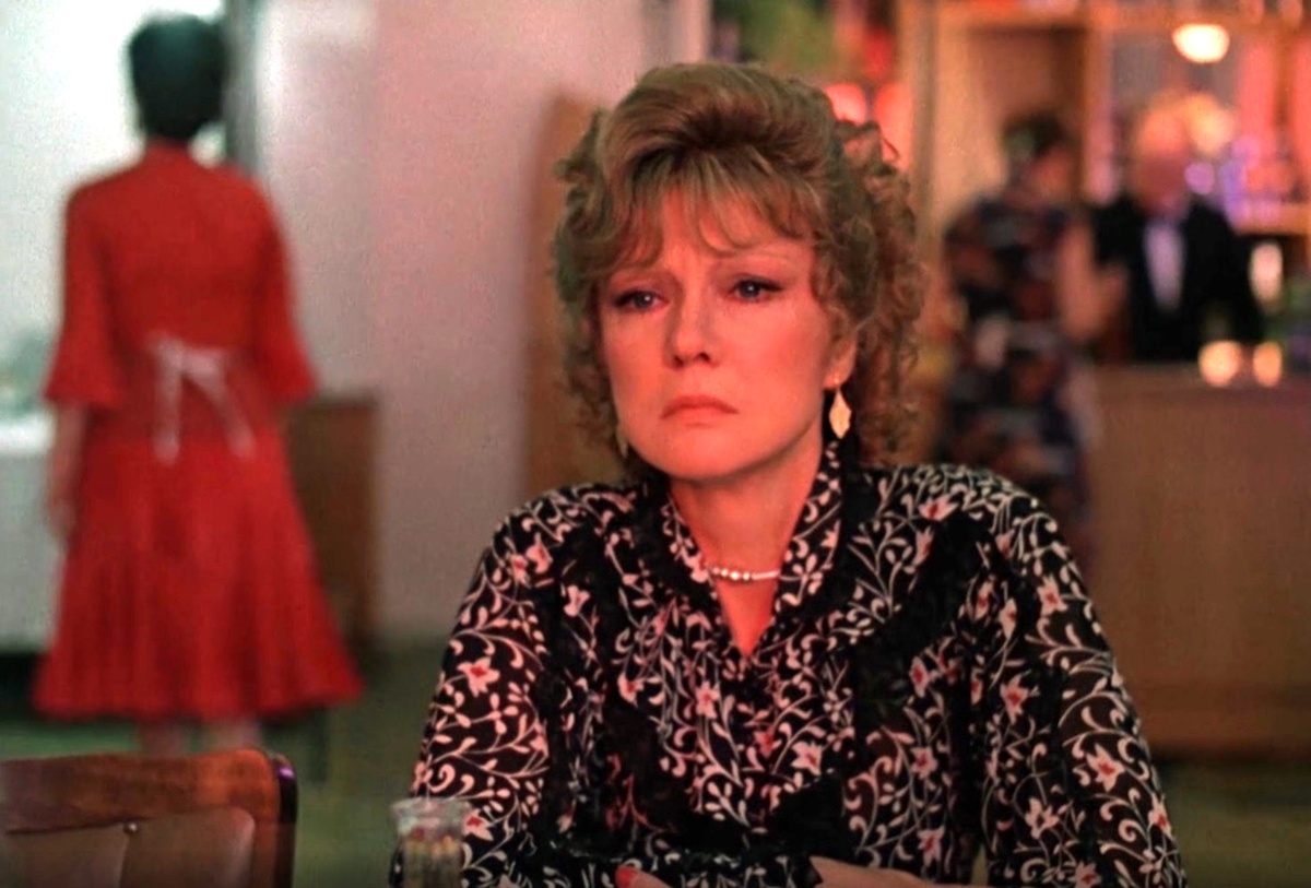 Скриншот автора. Звучит прекрасная музыка для этой женщины.