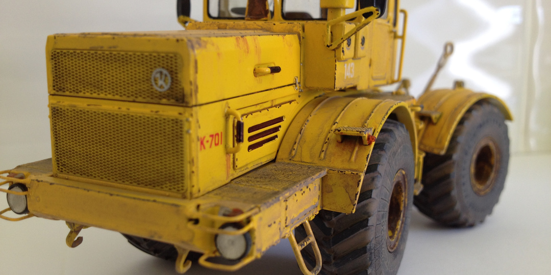 Какие производители выпускают модель трактора ,, Кировец" ( К-700)