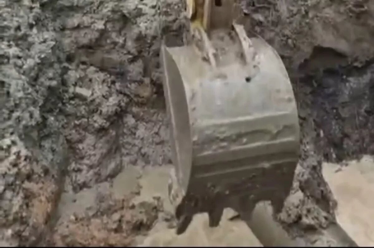    В Махачкале рабочие повредили водопровод и оставили жителей без воды