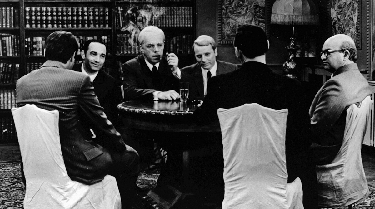 Кадр из фильма «Семнадцать мгновений весны». Встреча Карла Вольфа с американской делегацией