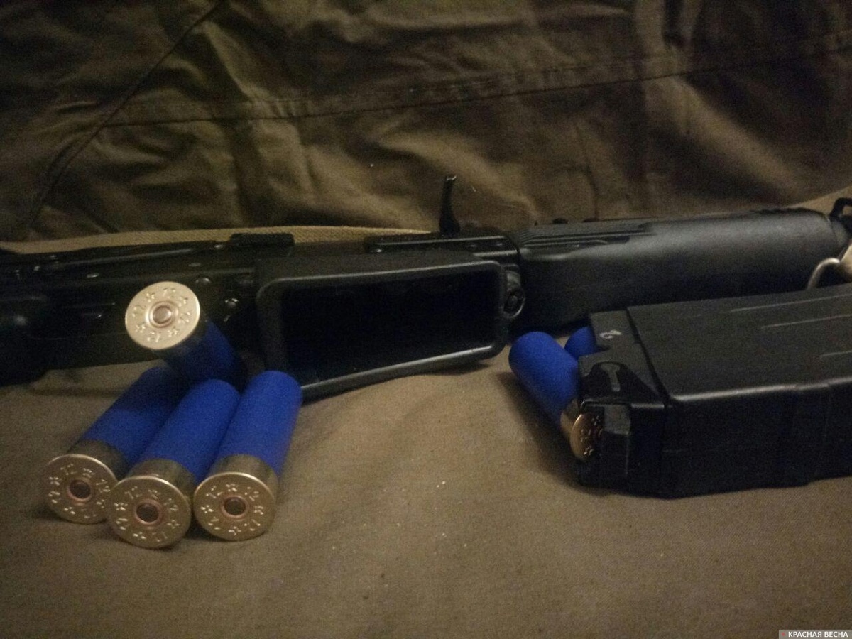     Оружие и патроны   
Олег Букин (с) ИА Красная Весна