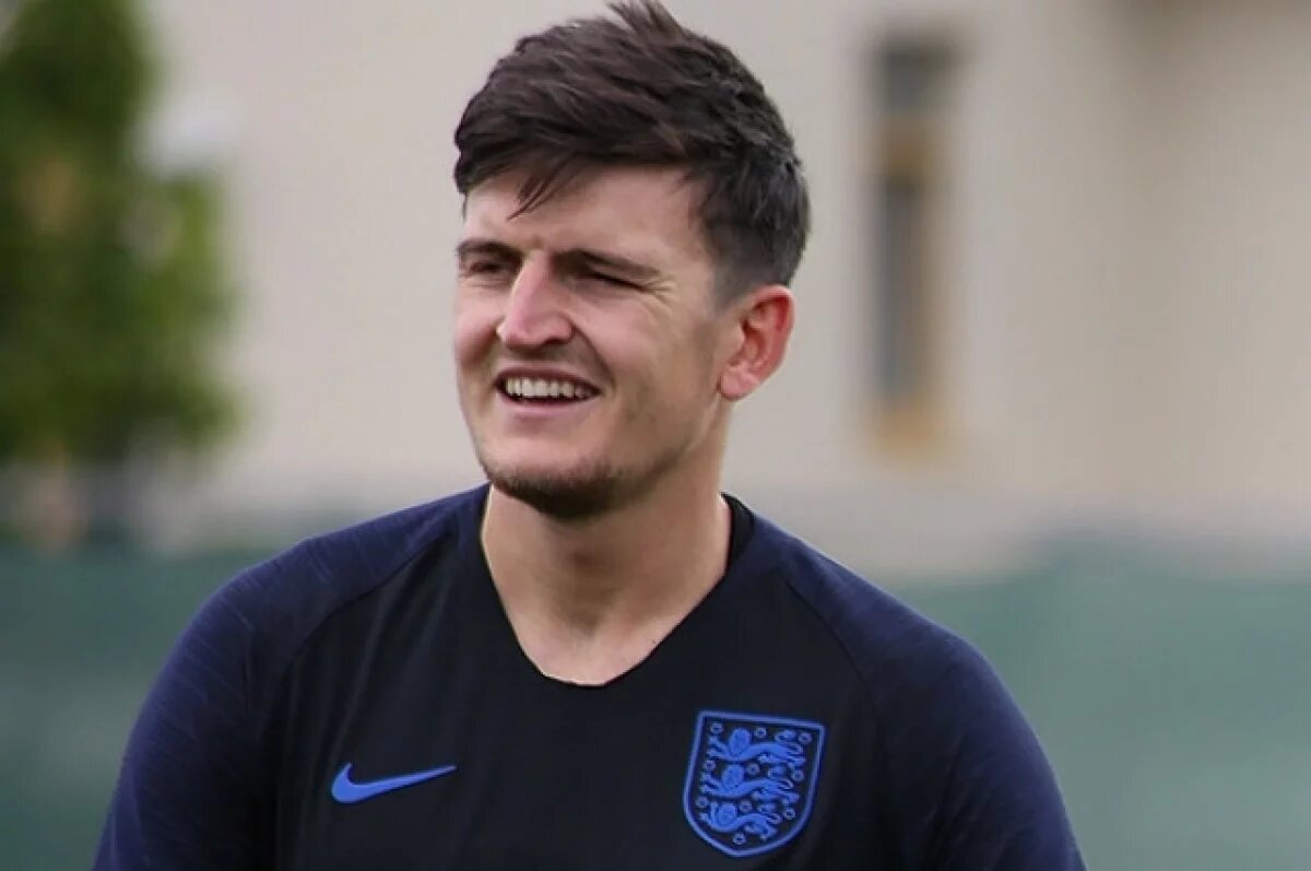    Магуайр получил 15 месяцев тюрьмы условно за драку в Греции