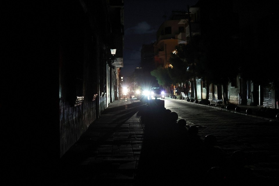    Электросеть полностью отключена во всех провинциях Ирака REUTERS