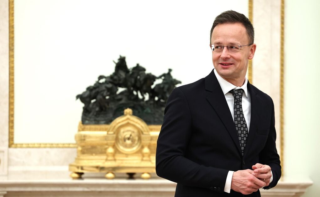    Сийярто надеется вернуться из РФ с хорошими новостями по нефти и газу, а также с венграми, принудительно мобилизованными Украиной