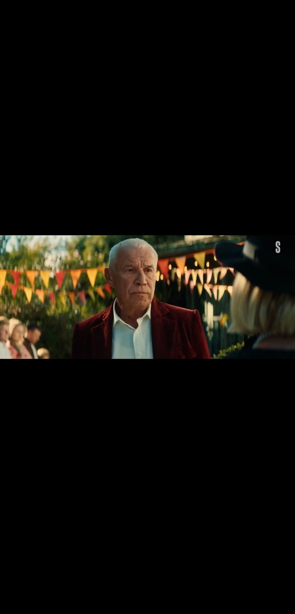 Кадры из сермала 