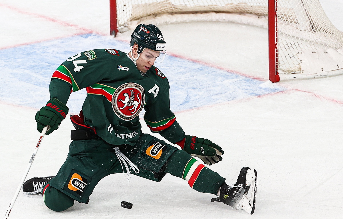    Нападающий "Ак Барса" Кирилл Семенов  Егор Алеев/ТАСС