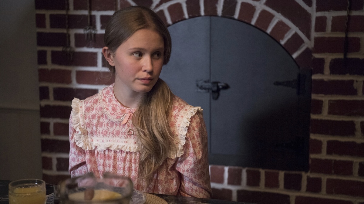 Кадр из мини-сериала «Острые предметы», 2018 год, режиссер Жан-Марк Валле