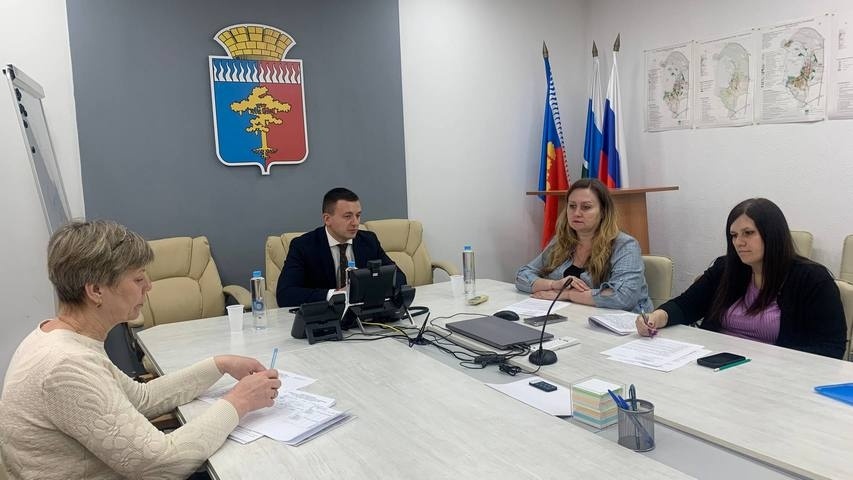    Администрация Среднеуральска