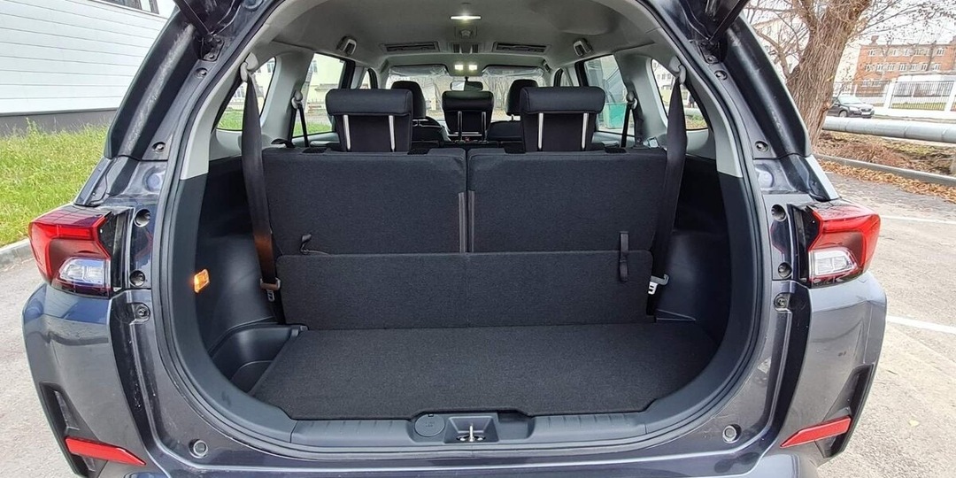 Нашёл 3 новых семиместных «японца» до 2,75 млн. рублей. Какой из них лучше взять?