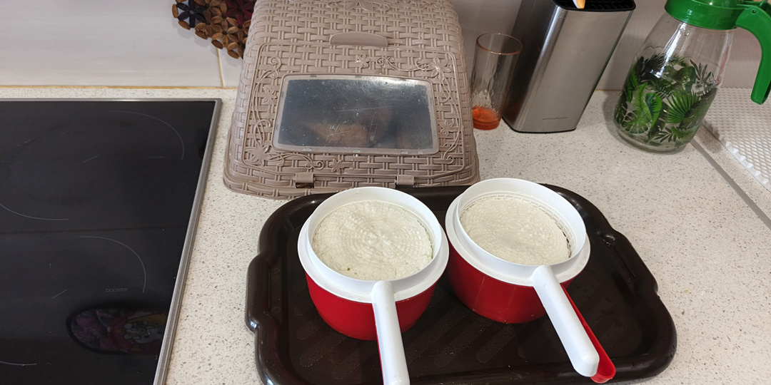 Рецепт адыгейского сыра, стеллаж для рассады и прочие повседневности