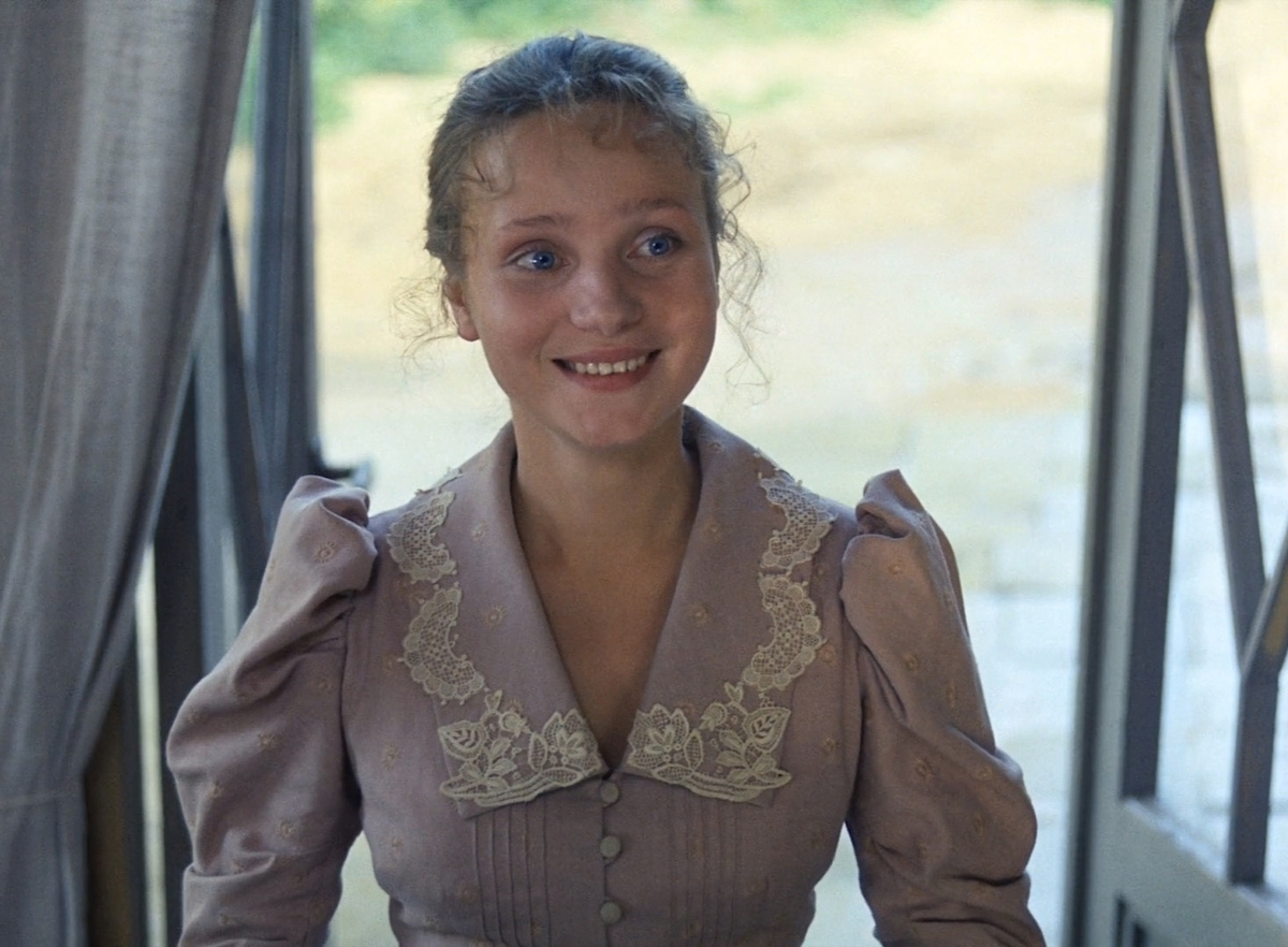 Кадр из кинофильма "Неоконченная пьеса для механического пианино", 1976 г., режиссер Никита Михалков, сценаристы Александр Адабашьян, Никита Михалков, композитор Эдуард Артемьев (скриншот)