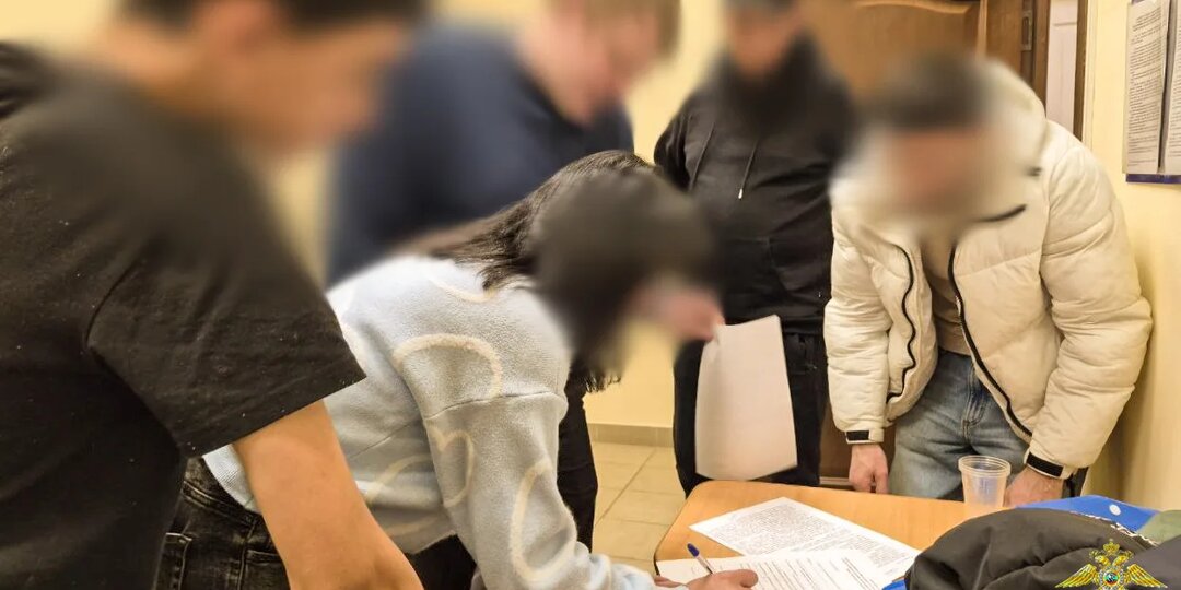 Десять подростков-мигрантов незаконно находились в Псковской области