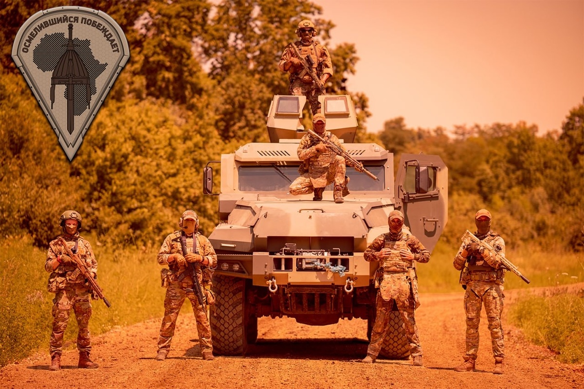 В настоящее время из 54 (по другим данным - 55) африканских государств у России тесные военные связи с 46 странами. Это ли не самый яркий показатель, что наших военных на Черном континенте уважают и ждут