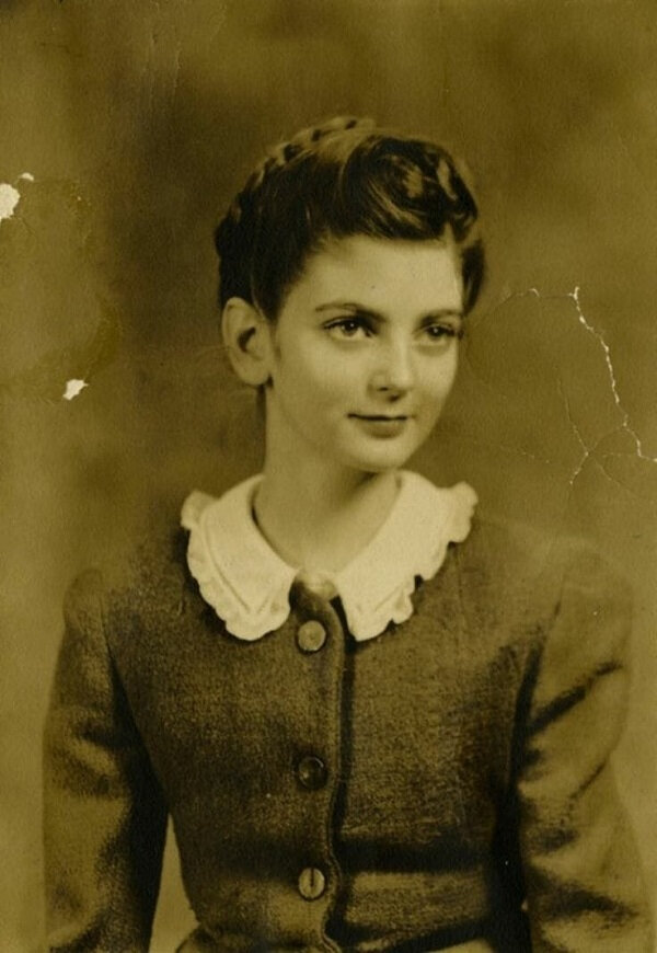 Кармен Делль'Орефиче в юности