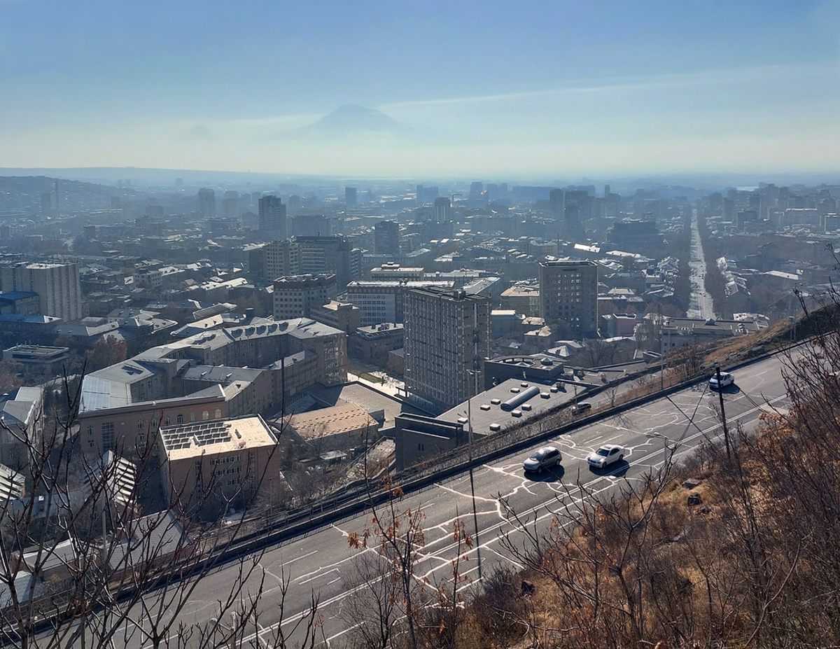 Вид на Арарат из Еревана. Январь 2025.