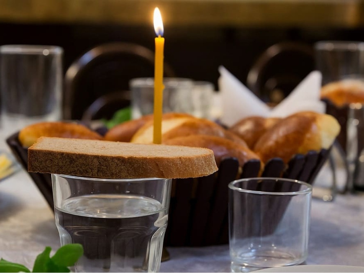 Владелец изображения: https://ritual-plus24.ru/dopolnitelno/poleznaya-informatsiya/stati/chto-takoe-pominki