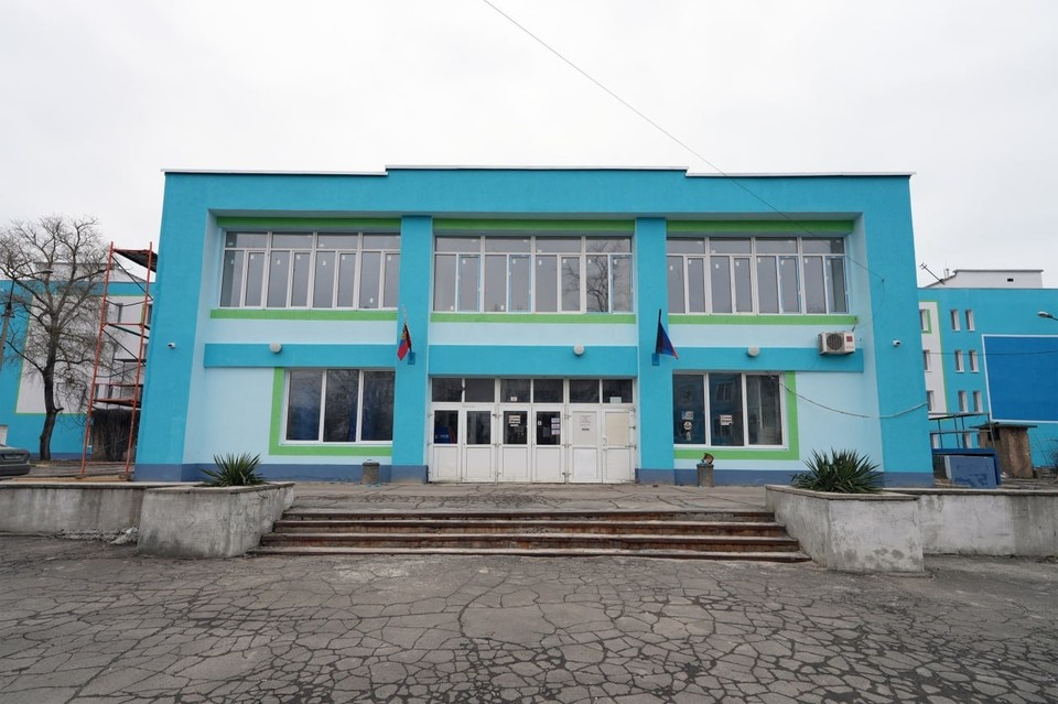    В Мариуполе завершают восстановление корпусов поликлиники №2 Александр ИВАНОВ