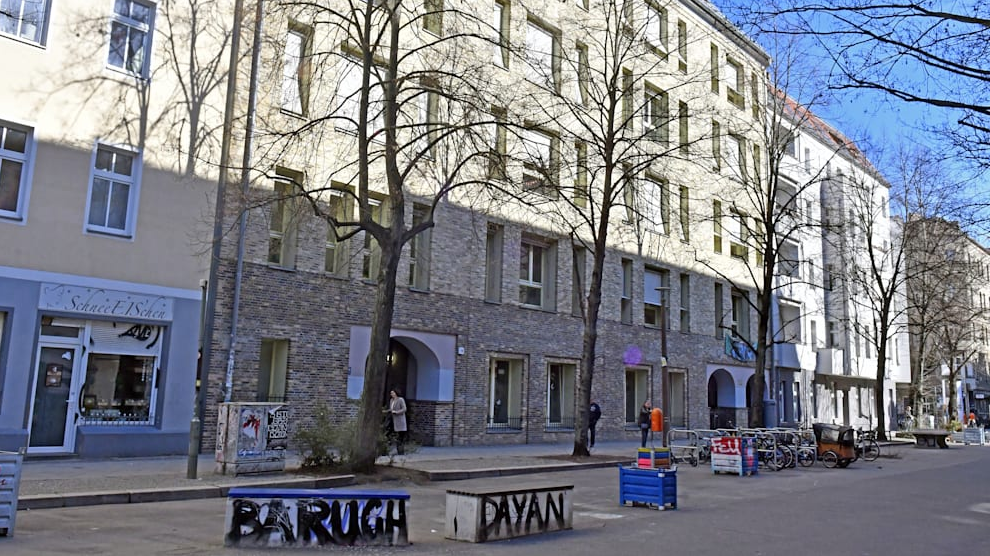 «Атмосфера страха»: начальная школа на улице Шарнвеберштрассе в берлинском районе Фридрихсхайн