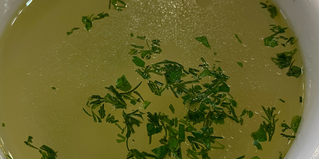 КУРИНЫЙ СУП С ДОМАШНЕЙ ЛАПШОЙ И ПИРОЖОК С МЯСОМ - ИДЕАЛЬНЫЙ ОБЕД!