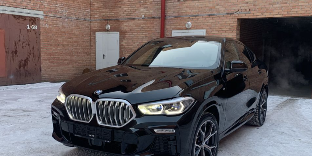 История владения BMW X6 50i