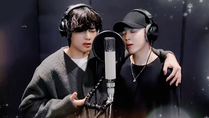 Старые закадровые съемки, к альбому ARIRANG отношения не имеют