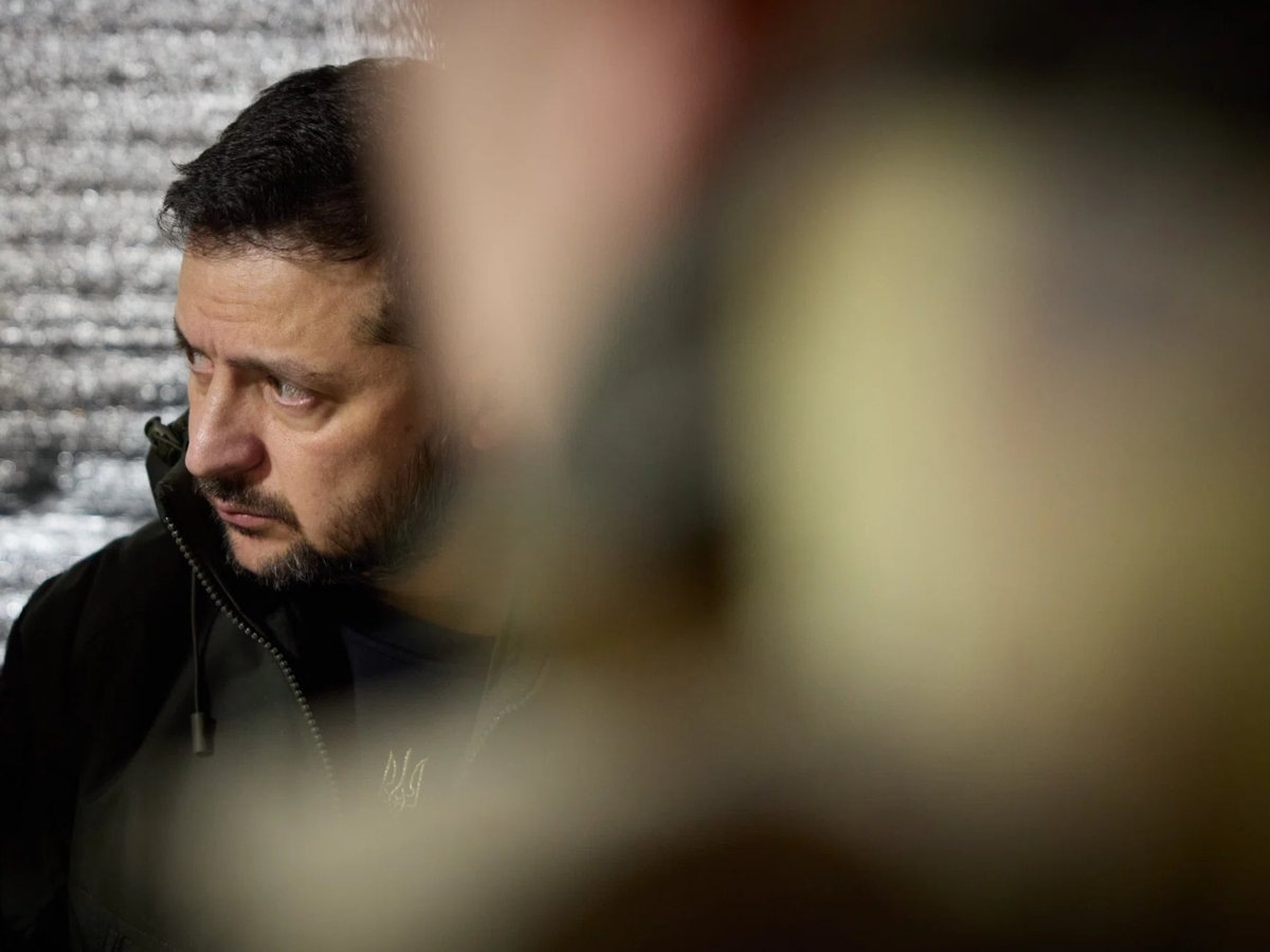     Президент Украины встревожен сменой курса Трампа