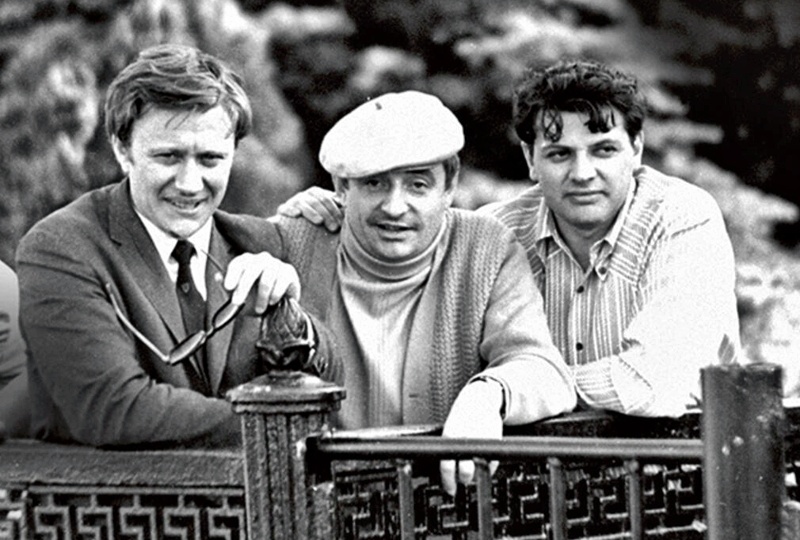 «Только не уезжайте в Израиль!»: как Миронов, Ширвиндт и Захаров были свадебными генералами