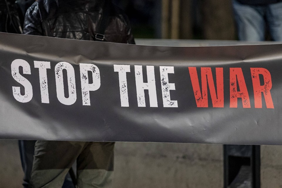    Ветерана-морпеха вынесли с мероприятия в Сенате за протест против войны с Ираном GLOBAL LOOK PRESS