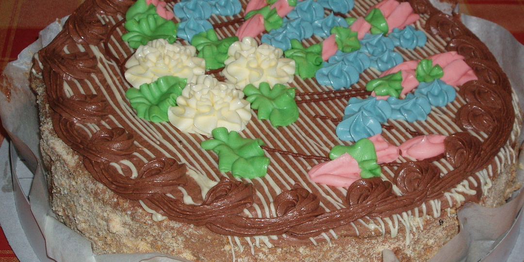 Вкусные торты- "Киевский торт" и "Анна Павлова", которые и сейчас популярные и любимые