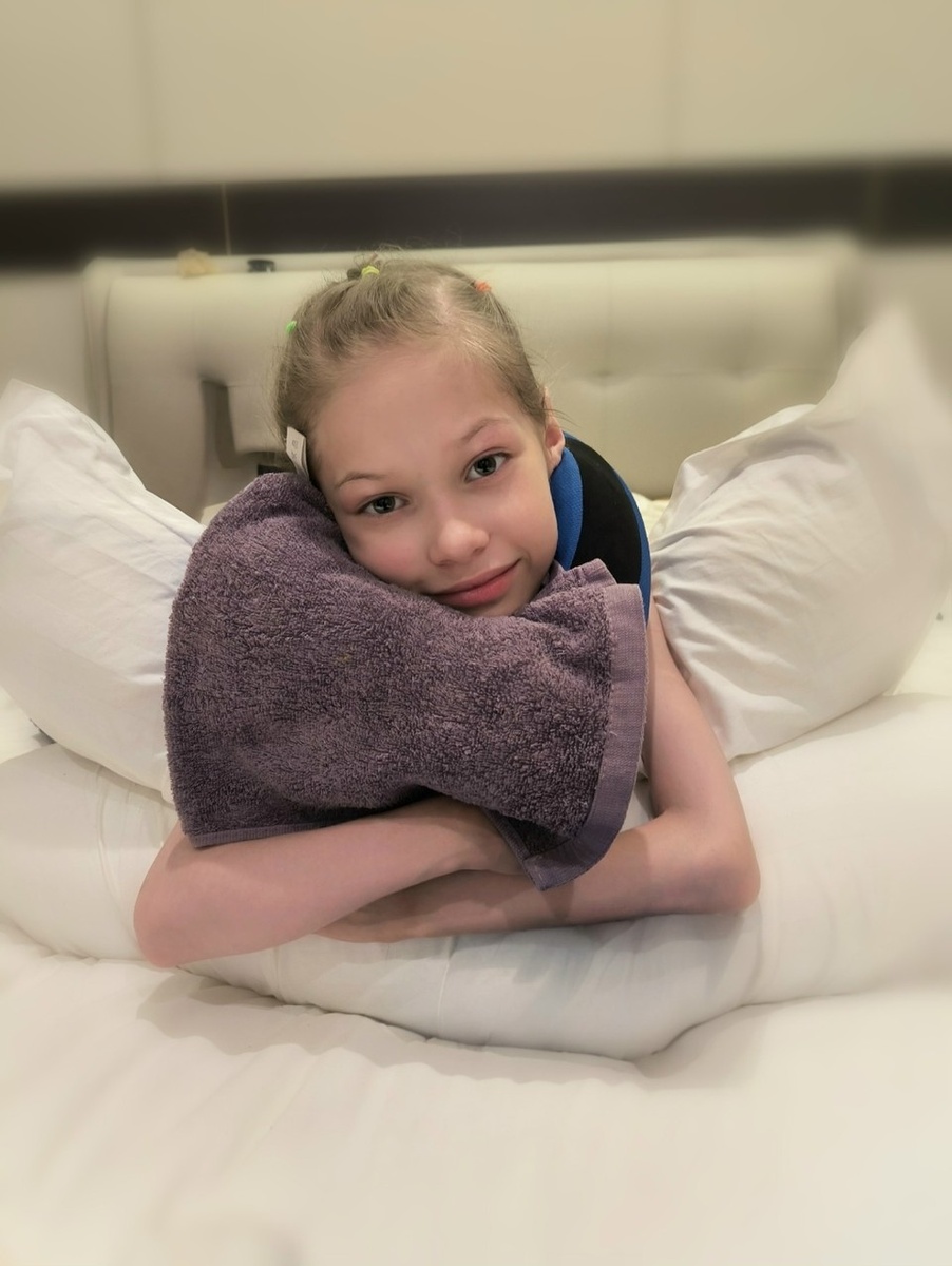    Девочка оживает на глазах, поможем ей вернуться. Фото: архив семьи.