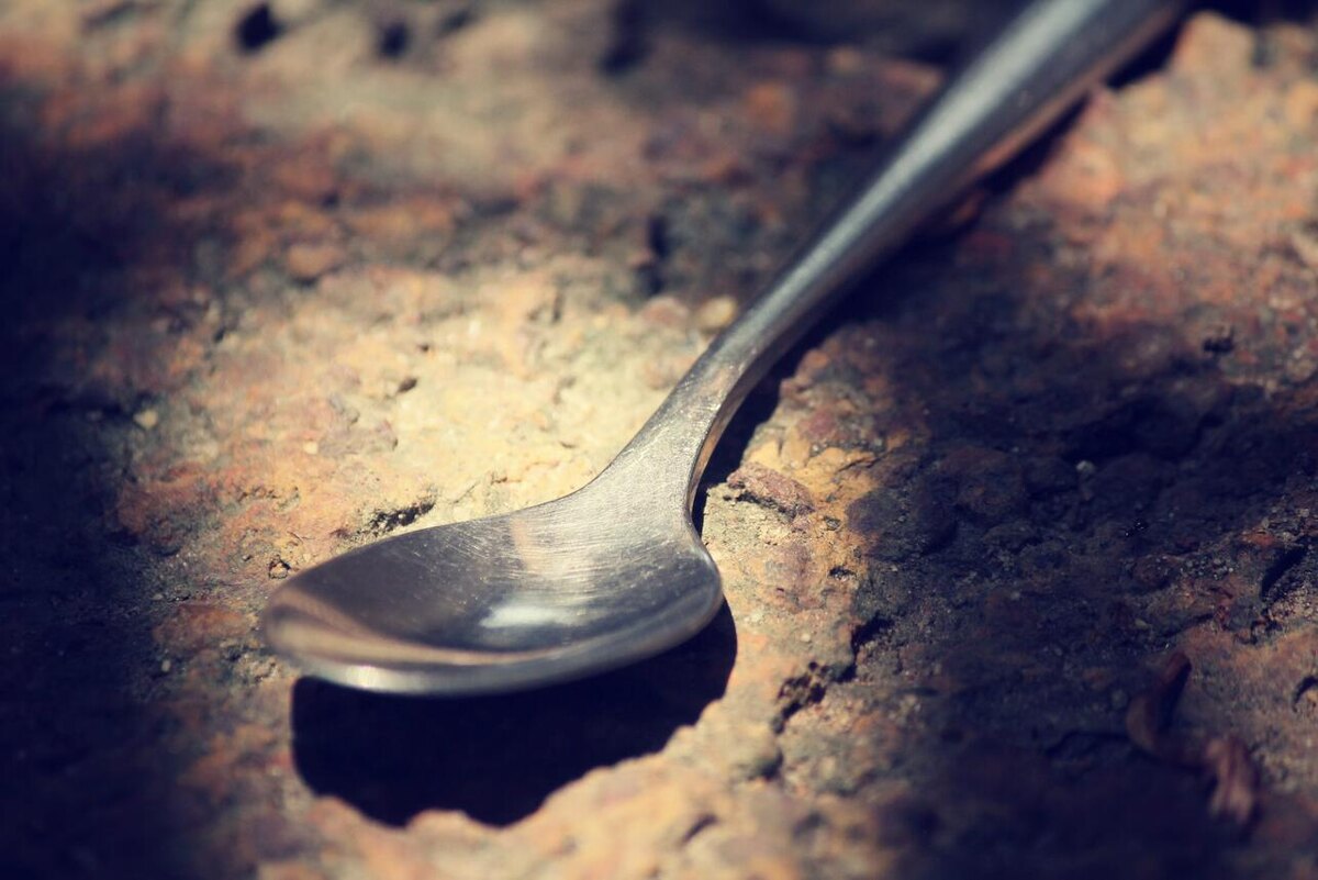    Металлические ложки могут оказаться очень полезными на огороде 123RF/legion-media.ru