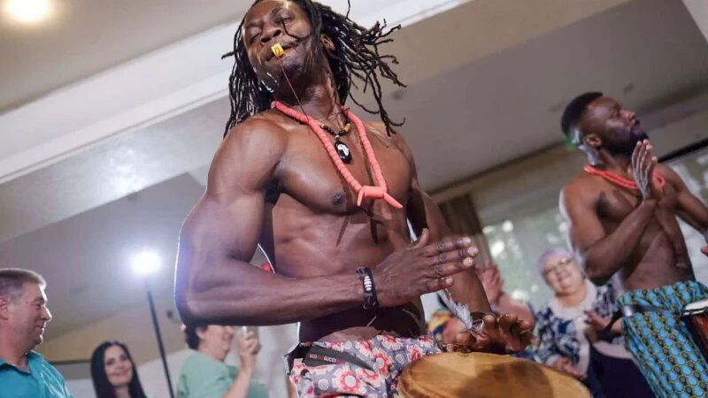     Барабанщики Авито