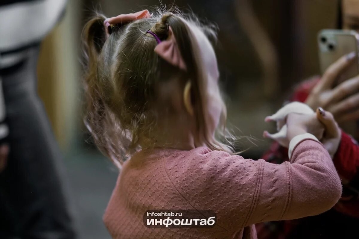    Астраханская мама добилась очищение детской площадки от стоков и нечистот