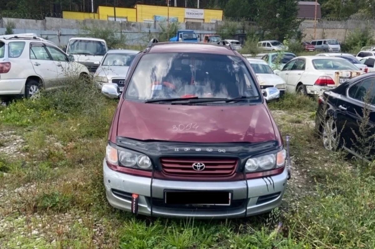    Пьяный читинец поехал в ночной бар и лишился авто