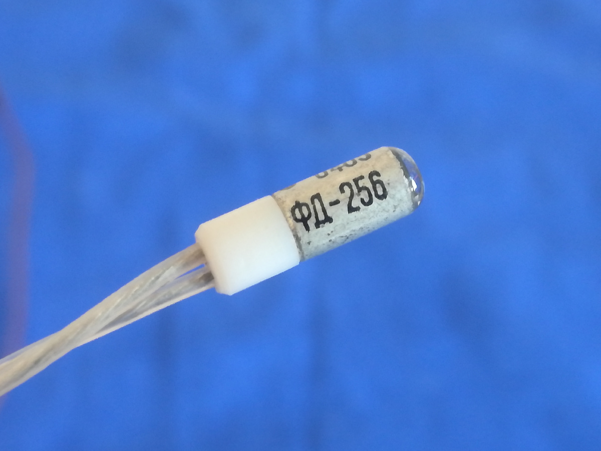 Фотодиод ФД-253 из коллекции автора Дмитрий Компанец