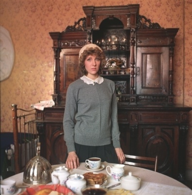    С первой попытки Яковлева поступила в ГИТИС на курс Владимира Андреева. После выпуска её приняли в труппу «Современника». На фото: кадр из фильма Алексея Сахарова «Лестница» (1989) / Legion-Media