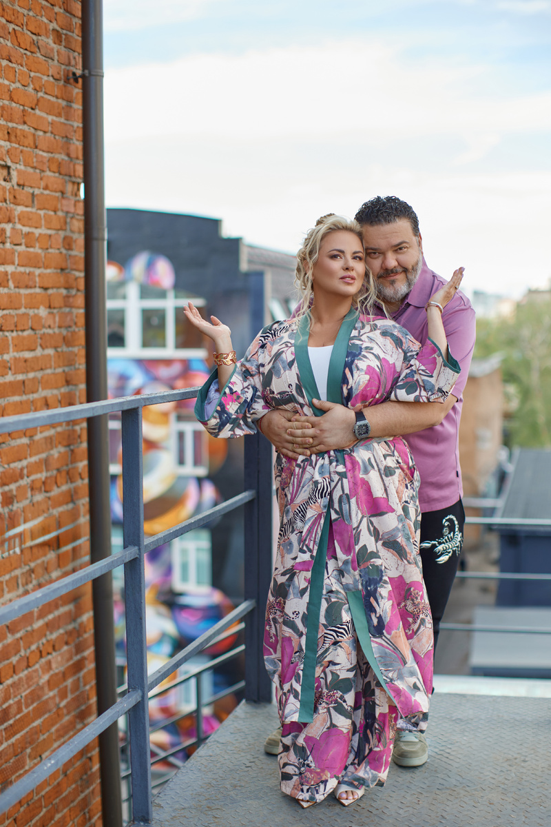    Анна Семенович и Денис ШреерСоцсети Анны Семенович