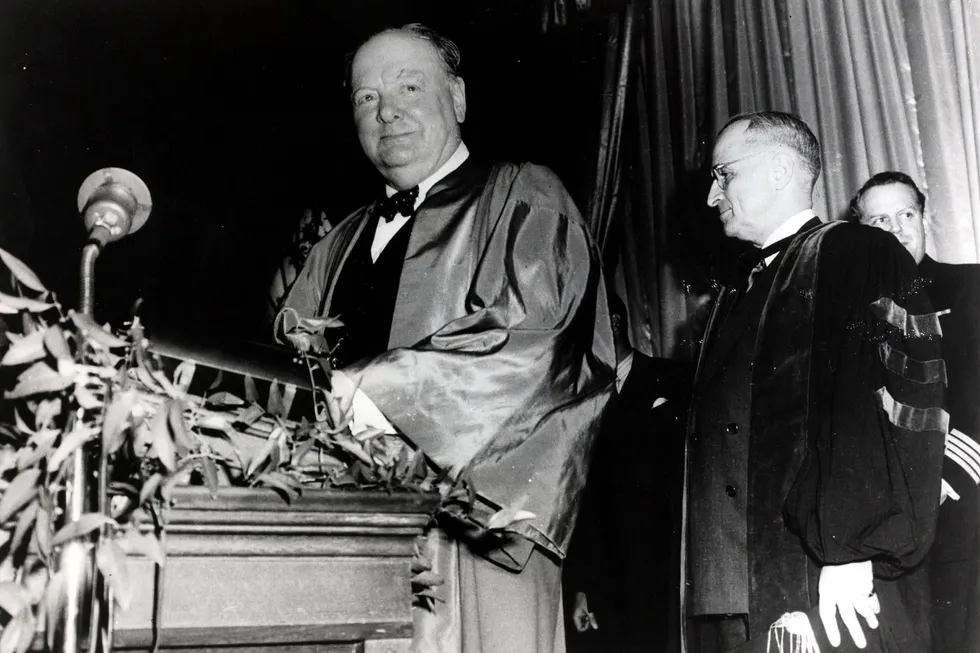 Уинстон Черчилль и Гарри Трумэн в Фултоне, 5 марта 1946 года