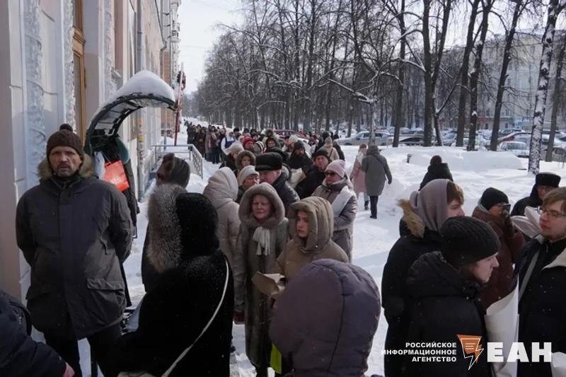    ЕАН. Обстановка перед Коляда-театром