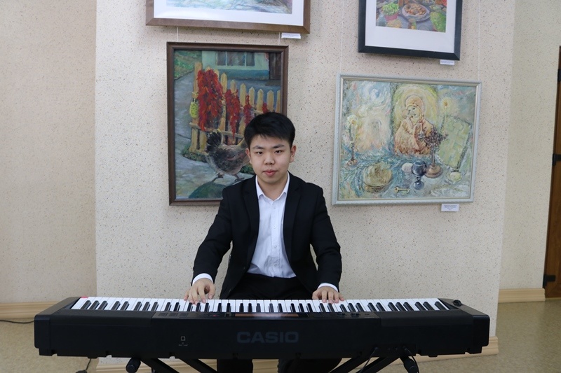 Листайте вправо, чтобы увидеть больше изображений