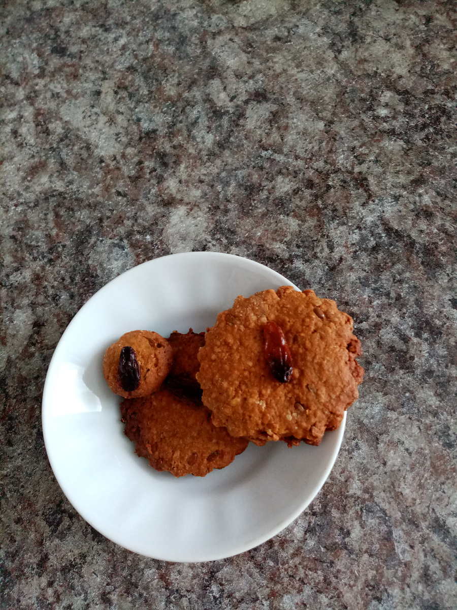 Постные овсяные печенья.