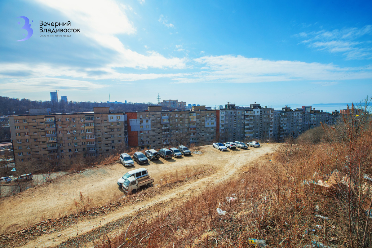 Так, федеральный девелопер GloraX анонсировал 25-этажный ЖК «GloraX Карбышева»
