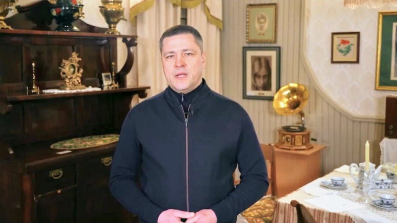    «Приезжайте, мы ждём вас домой!» Уволенных в Латвии русских врачей примет Псков