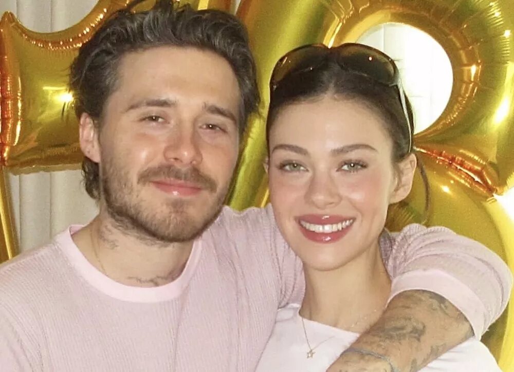    Бруклин Бекхэм отметил 27-летие с Николой Пельтц