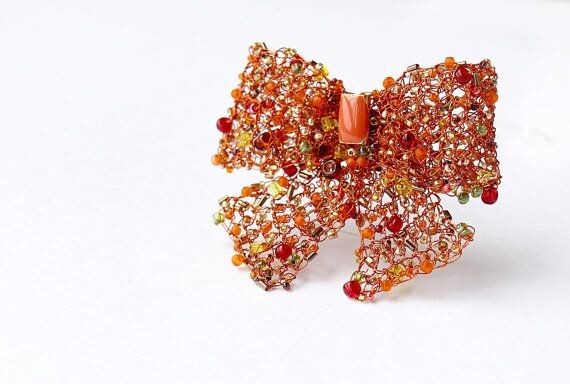 Работы из проволоки и вязание с бисером крючком