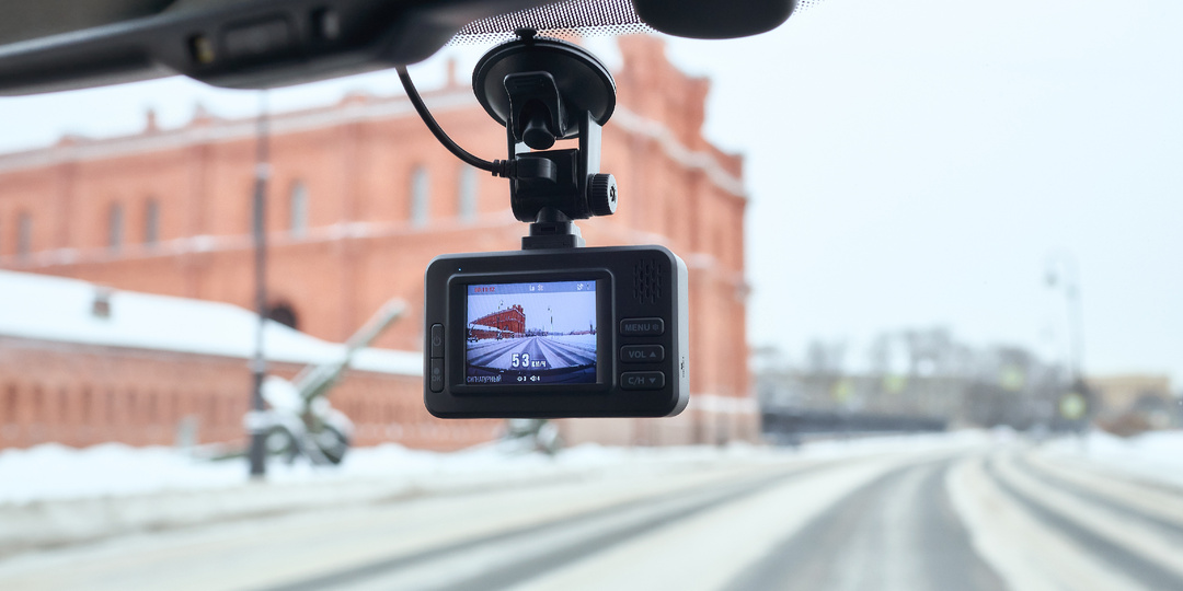 Рейтинг видеорегистраторов с радар-детектором 2026: ТОП-5 комбо-устройств с максимальной защитой за минимальные деньги