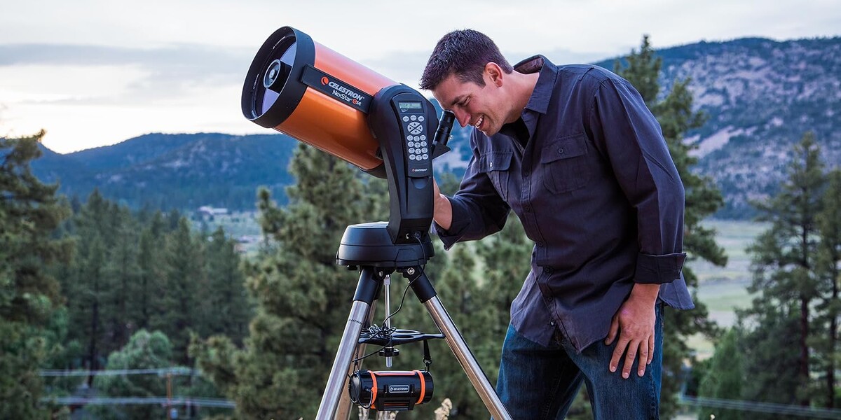 Celestron NexStar 8SE. © 2026, Celestron