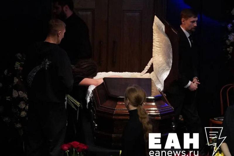    Юрий Капустин для ЕАН. Прощание с Николаем Колядой